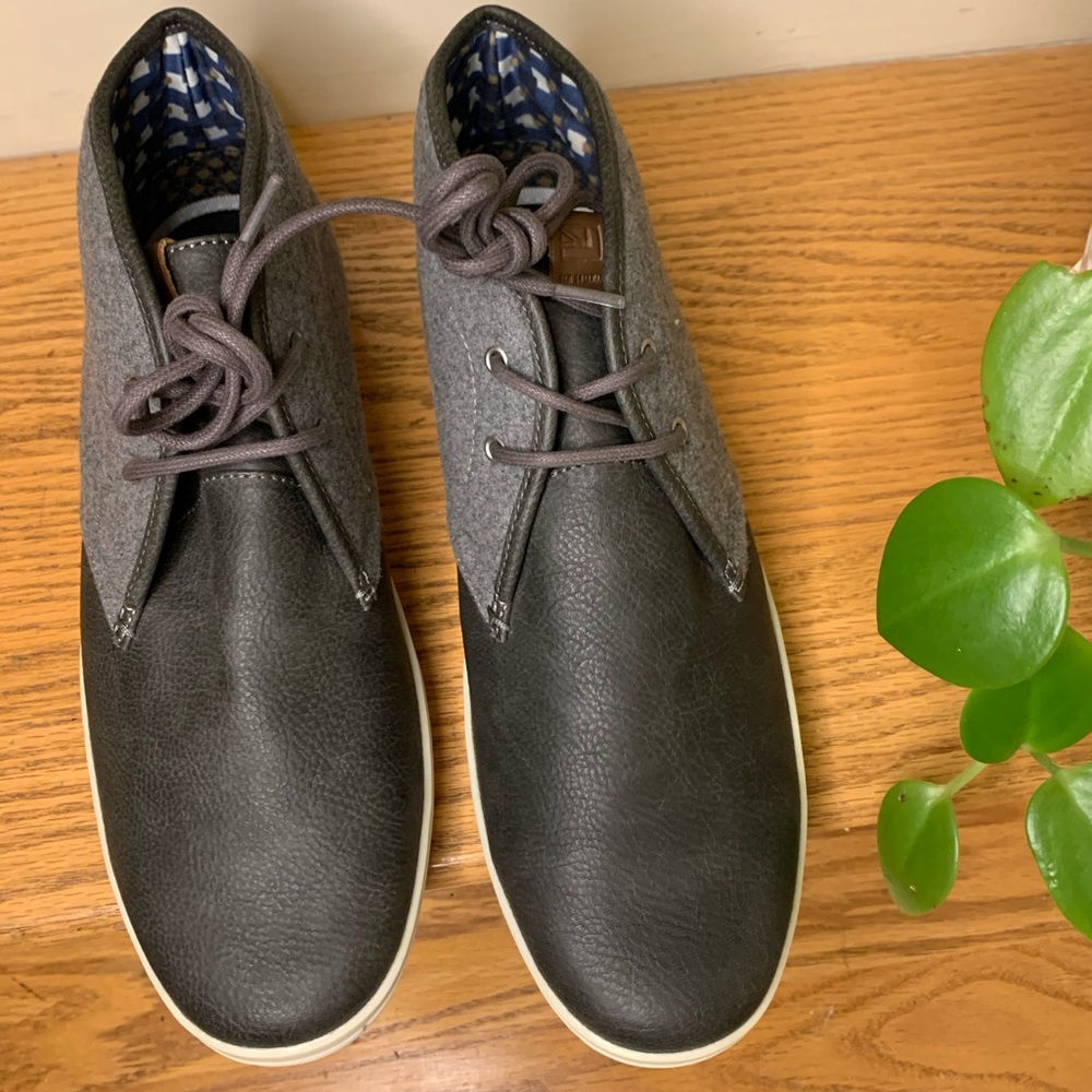 BEN SHERMAN Lyle Mixed Media Chukka men’s size 8 1/2 NWOT